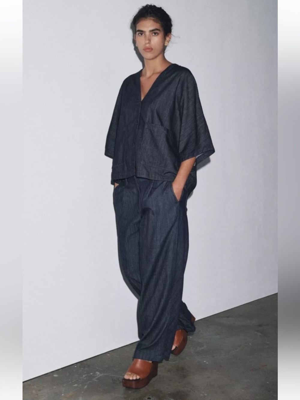Zara Women's Dark Blue Relaxed Denim Jumpsuit-Style Set